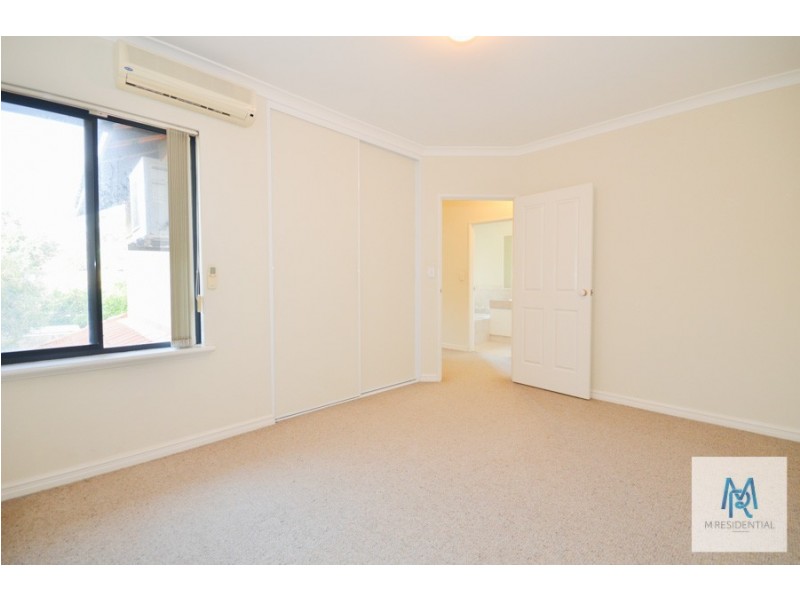 2/230 Labouchere Road, Como WA 6152