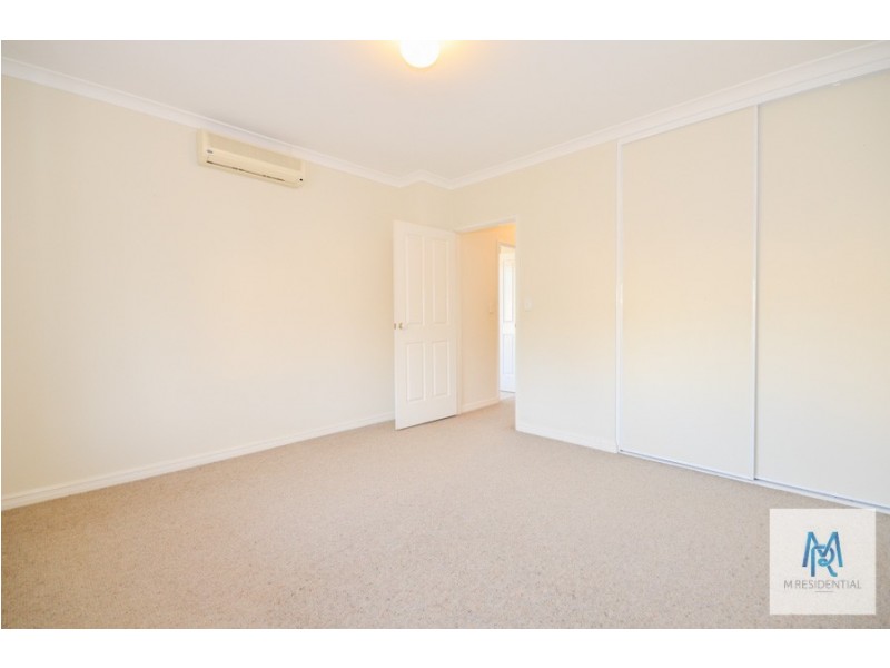 2/230 Labouchere Road, Como WA 6152