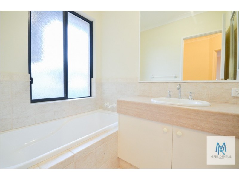 2/230 Labouchere Road, Como WA 6152