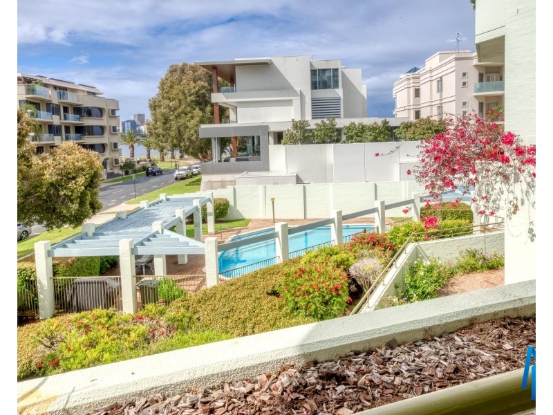 1.1/34 Mill Point Road (Twin Waters), South Perth WA 6151