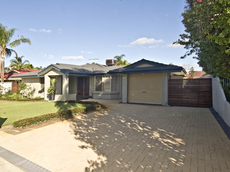 19 Cashel Way, Waterford WA 6152