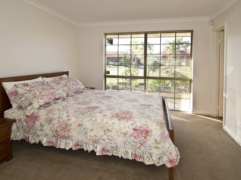 19 Cashel Way, Waterford WA 6152