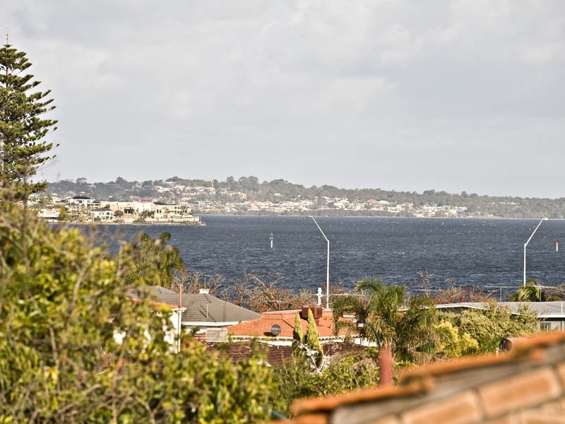 1/20 Ednah Street, Como WA 6152