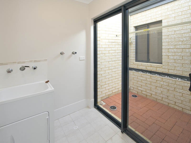 6/82-84 Queen Street, Bentley WA 6102