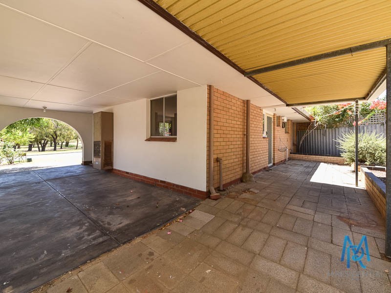 2 Hepburn Way, Booragoon WA 6154