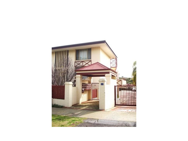 9/34 Comer Street, Como WA 6152