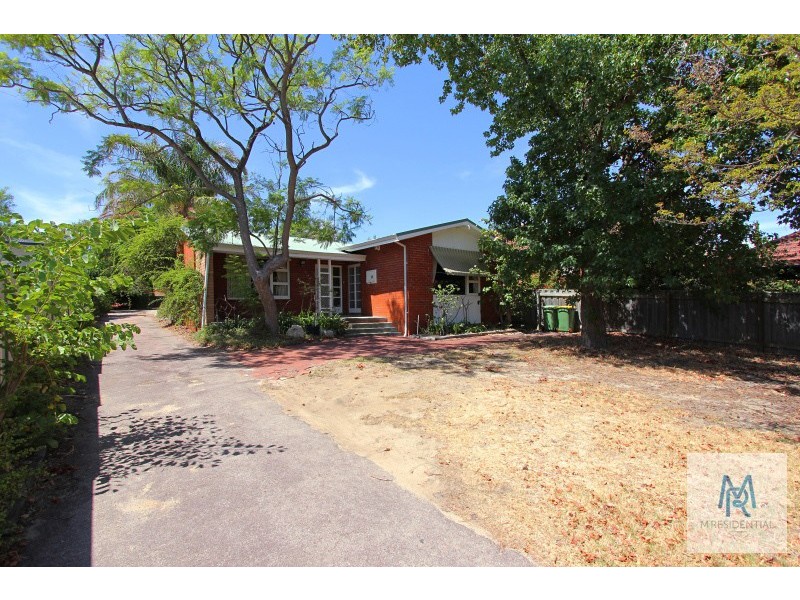 4 McDonald Street, Como WA 6152