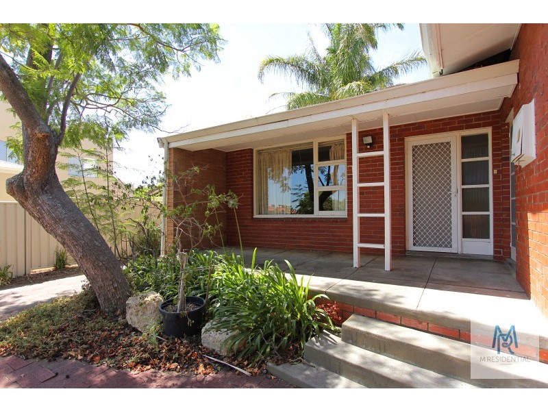 4 McDonald Street, Como WA 6152