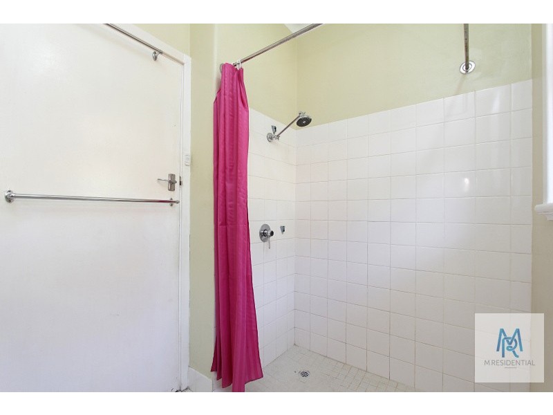 4 McDonald Street, Como WA 6152