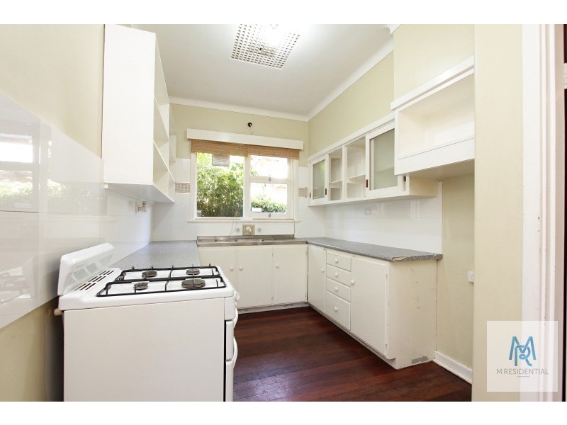 4 McDonald Street, Como WA 6152