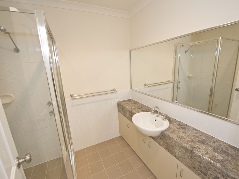 4/35 Nicholson Road, Cannington WA 6107