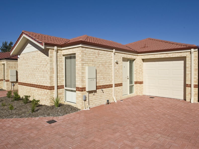 4/35 Nicholson Road, Cannington WA 6107