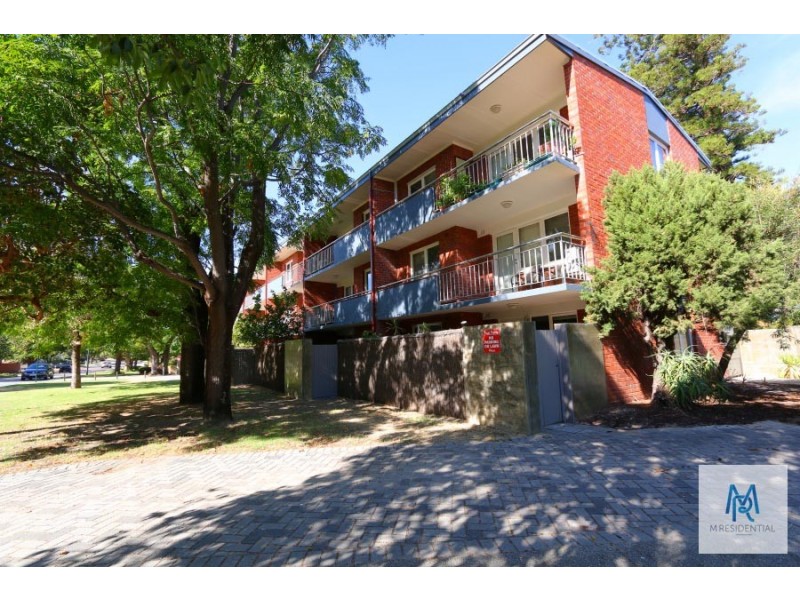 14/106 Mcdonald Street, Como WA 6152