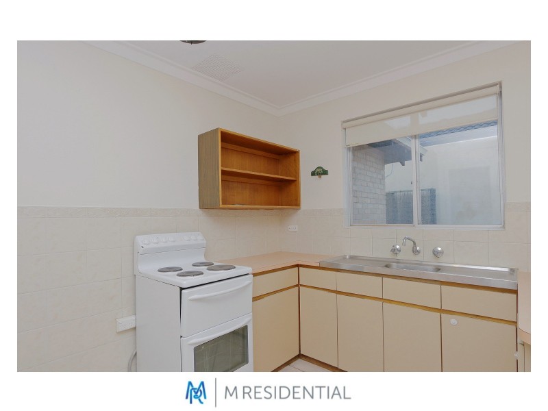 8 Bow Street, Wilson WA 6107