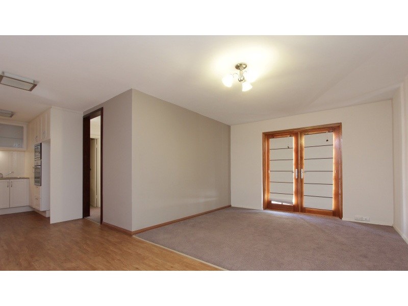 8/189 Coode Street, Como WA 6152