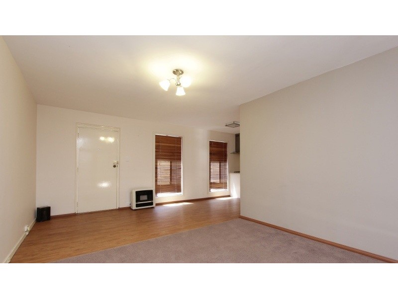 8/189 Coode Street, Como WA 6152