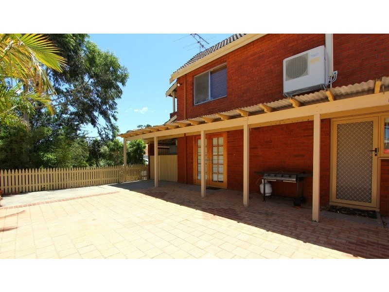 8/189 Coode Street, Como WA 6152