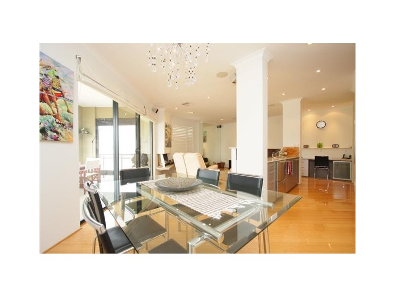 9/10 Marina Drive, Ascot WA 6104