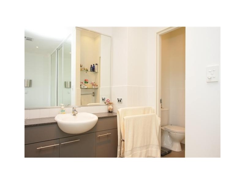 9/10 Marina Drive, Ascot WA 6104