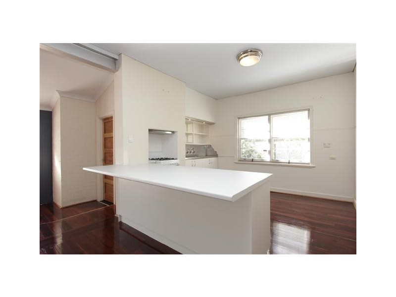 204 South Terrace, Como WA 6152