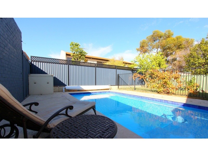 7 Arundel st, Kensington WA 6151