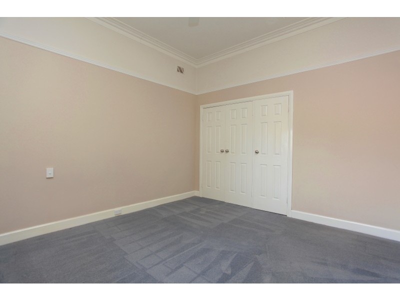 28 Fourth Avenue, Kensington WA 6151