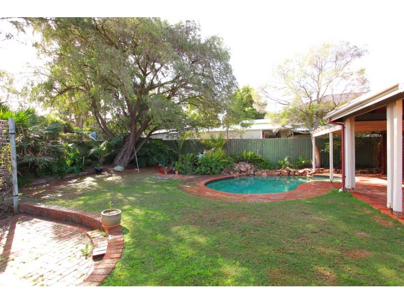 28 Fourth Avenue, Kensington WA 6151