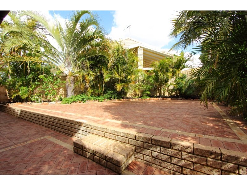 1/79b Riverton Drive West, Rossmoyne WA 6148