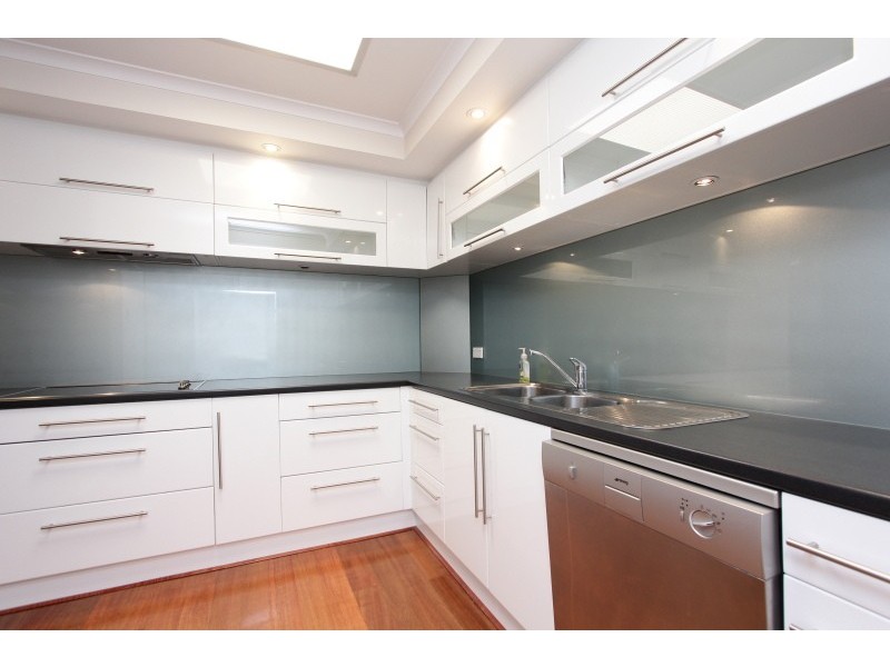 8/2 Douglas Avenue, South Perth WA 6151