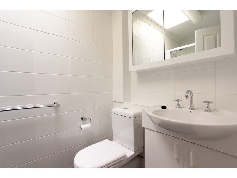 8/2 Douglas Avenue, South Perth WA 6151