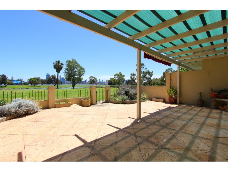 8/2 Douglas Avenue, South Perth WA 6151