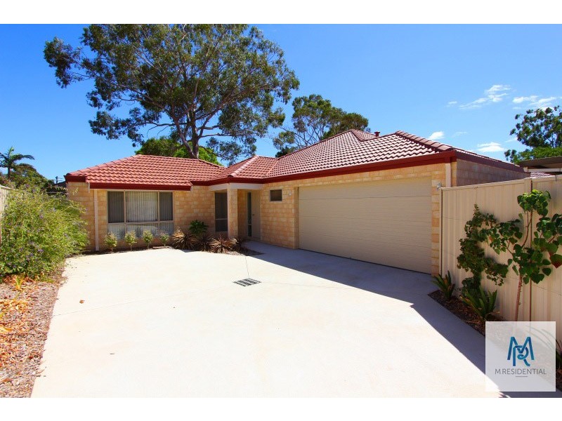 12a Northumberland Road, Forrestfield WA 6058