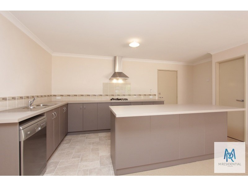 12a Northumberland Road, Forrestfield WA 6058