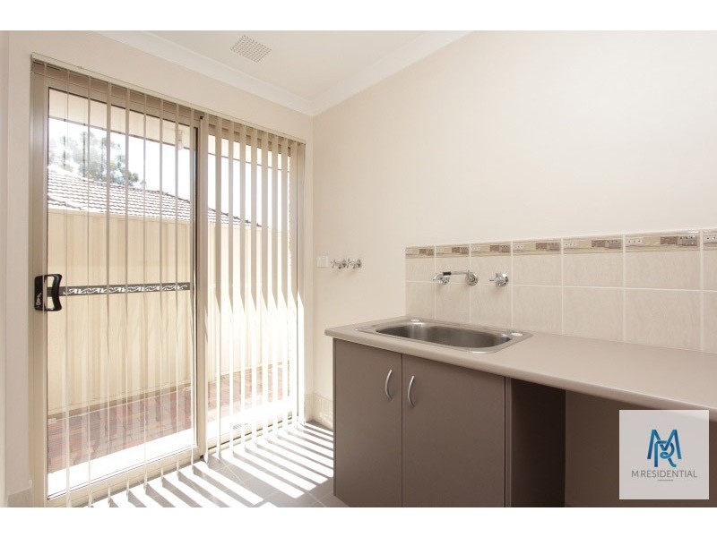 12a Northumberland Road, Forrestfield WA 6058