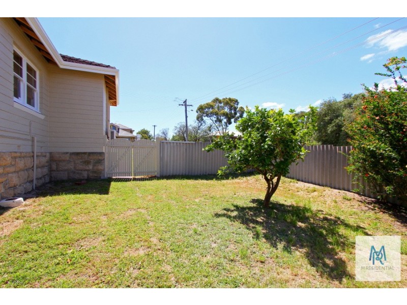 61 Birdwood Avenue, Como WA 6152