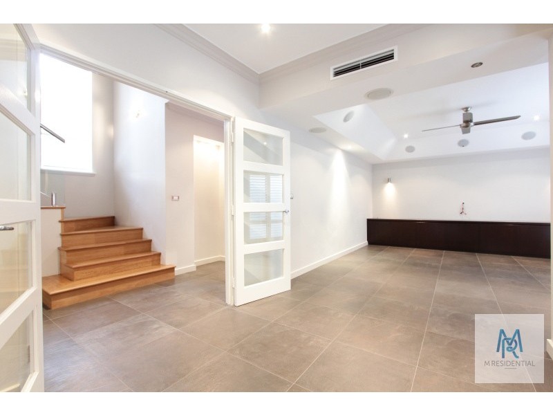 41 Heirisson Way, North Coogee WA 6163