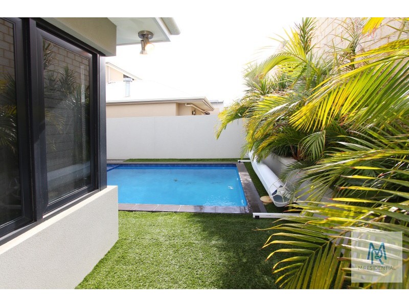 41 Heirisson Way, North Coogee WA 6163