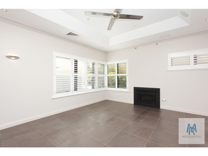 41 Heirisson Way, North Coogee WA 6163