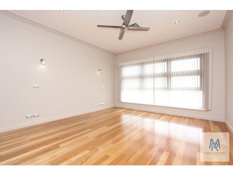 41 Heirisson Way, North Coogee WA 6163