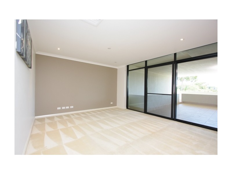 2/296 Mill Point Road, South Perth WA 6151