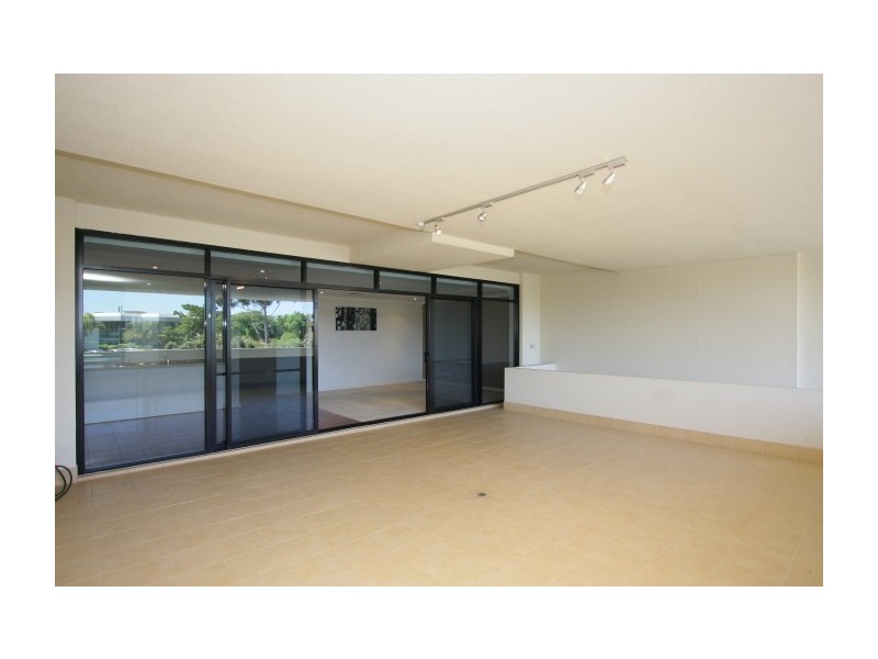 2/296 Mill Point Road, South Perth WA 6151