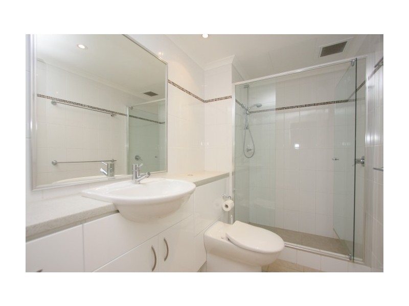 2/296 Mill Point Road, South Perth WA 6151