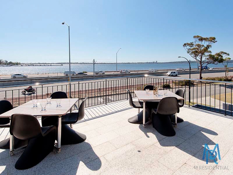 1/174 Melville Parade, Como WA 6152