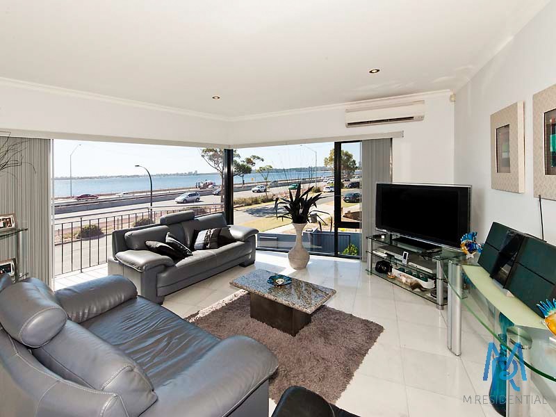 1/174 Melville Parade, Como WA 6152