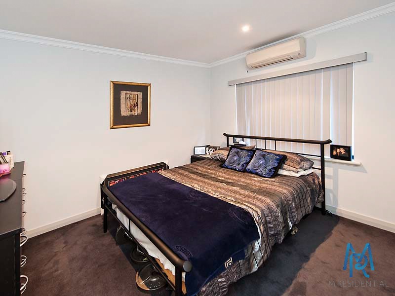 1/174 Melville Parade, Como WA 6152