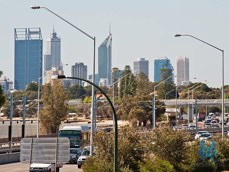 1/174 Melville Parade, Como WA 6152