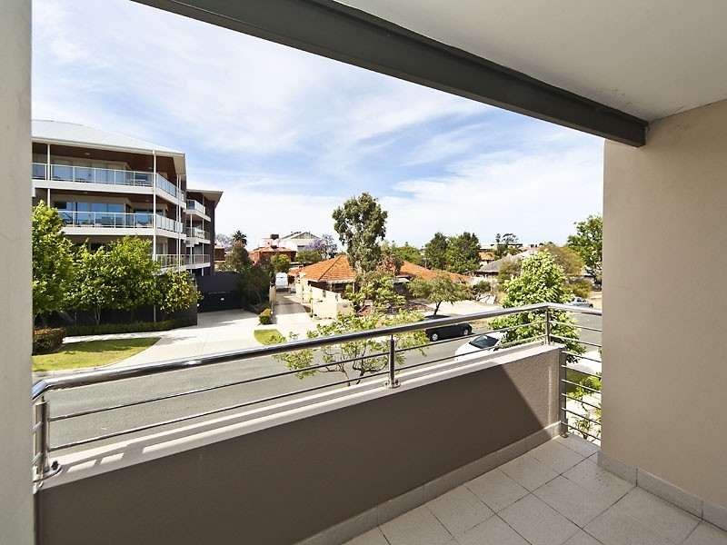 24 Eric Street, Como WA 6152