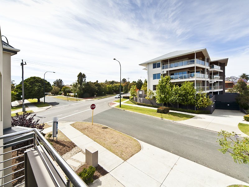 24 Eric Street, Como WA 6152