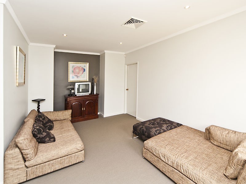 24 Eric Street, Como WA 6152