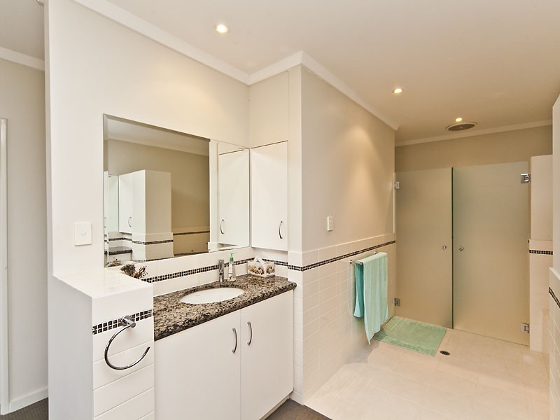 24 Eric Street, Como WA 6152